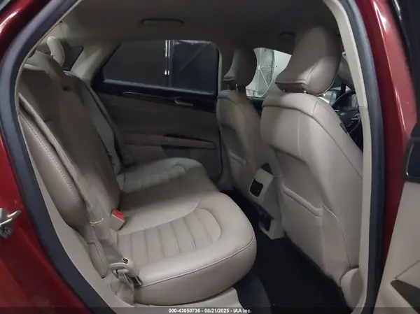3FA6P0LU4HR129882 2017 FORD FUSION - Image 8