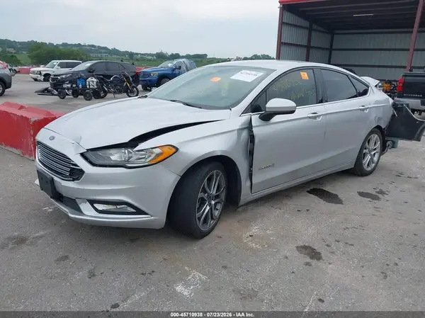 3FA6P0LU4HR182114 2017 FORD FUSION - Image 2