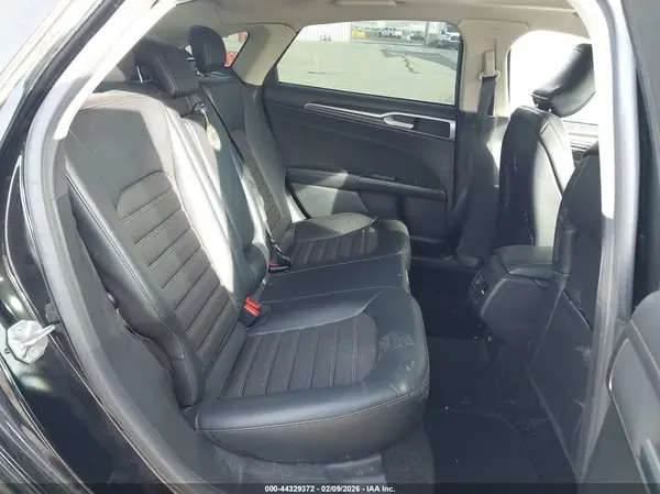 3FA6P0LU4HR216746 2017 FORD FUSION - Image 8