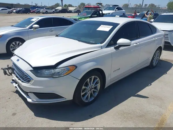 3FA6P0LU4HR217606 2017 FORD FUSION - Image 2