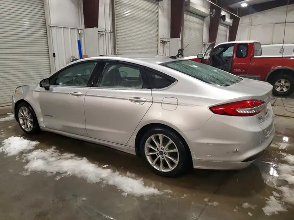 3FA6P0LU4HR223275 2017 FORD FUSION - Image 2