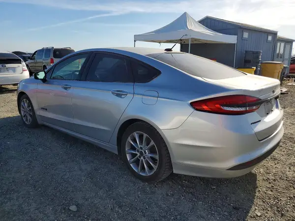3FA6P0LU4HR232655 2017 FORD FUSION - Image 2