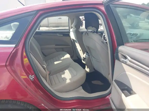 3FA6P0LU4HR232980 2017 FORD FUSION - Image 8
