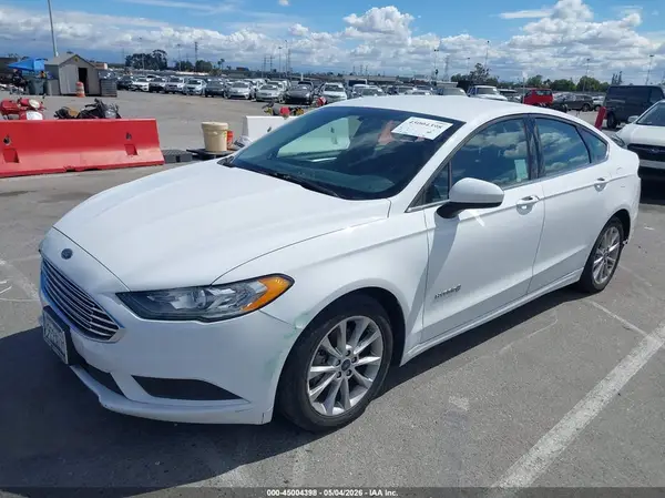 3FA6P0LU4HR237984 2017 FORD FUSION - Image 2