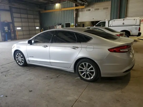 3FA6P0LU4HR258513 2017 FORD FUSION - Image 2