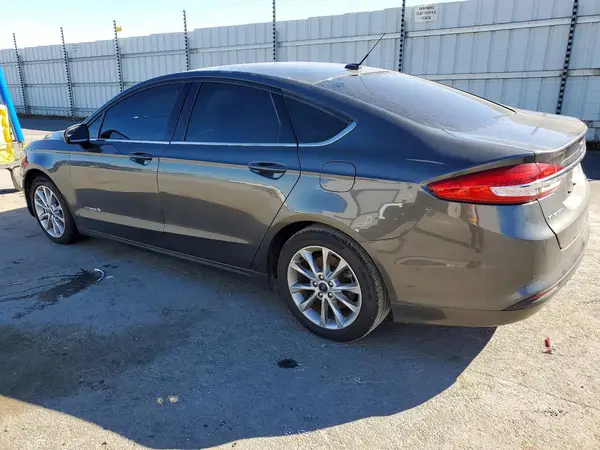 3FA6P0LU4HR277837 2017 FORD FUSION - Image 2
