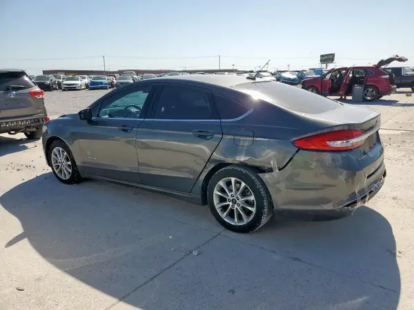 3FA6P0LU4HR286327 2017 FORD FUSION - Image 2