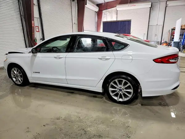 3FA6P0LU4HR296856 2017 FORD FUSION - Image 2