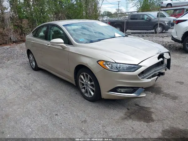 3FA6P0LU4HR301943 2017 FORD FUSION - Image 1