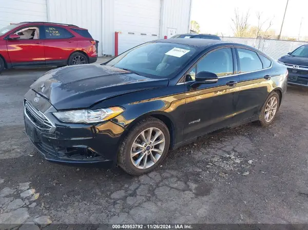 3FA6P0LU4HR305068 2017 FORD FUSION - Image 2