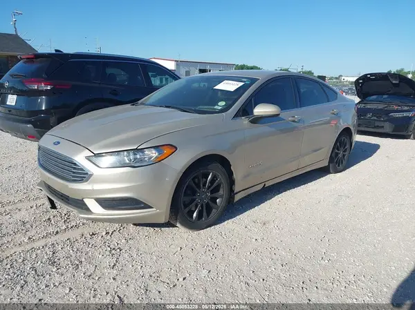 3FA6P0LU4HR325871 2017 FORD FUSION - Image 2