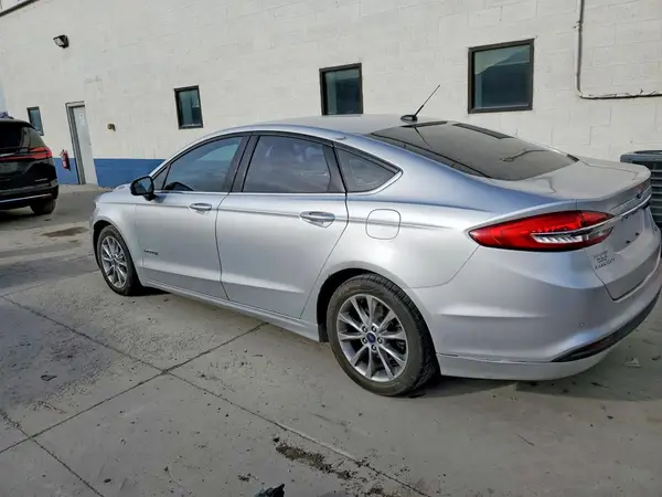 3FA6P0LU4HR325949 2017 FORD FUSION - Image 2