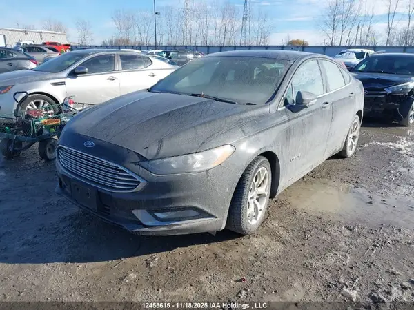 3FA6P0LU4HR352455 2017 FORD FUSION - Image 2