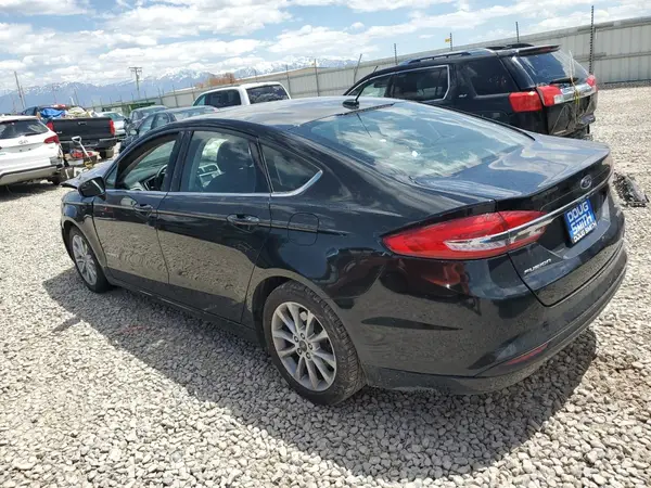 3FA6P0LU4HR356943 2017 FORD FUSION - Image 2