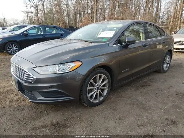 3FA6P0LU4HR357204 2017 FORD FUSION - Image 2
