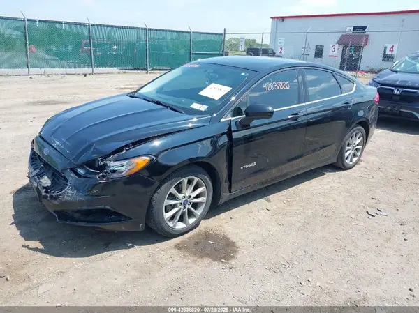 3FA6P0LU4HR373824 2017 FORD FUSION - Image 2