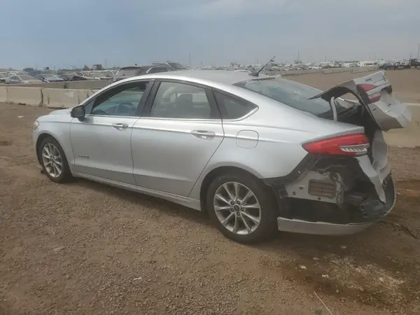 3FA6P0LU4HR380689 2017 FORD FUSION - Image 2