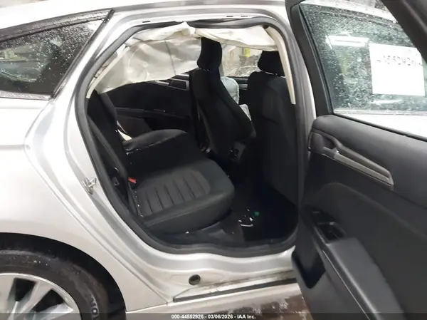 3FA6P0LU4HR380823 2017 FORD FUSION - Image 8