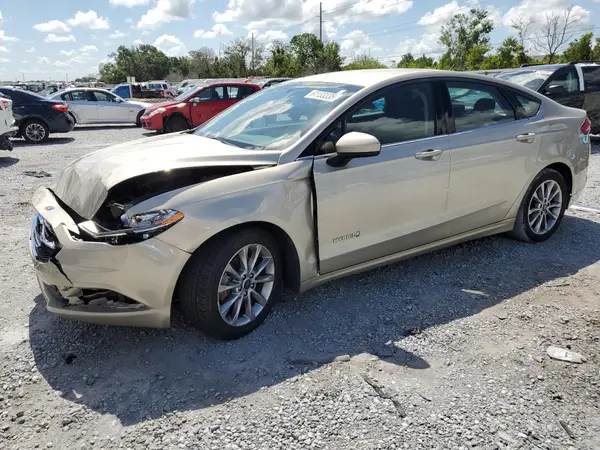 3FA6P0LU4HR385018 2017 FORD FUSION - Image 1