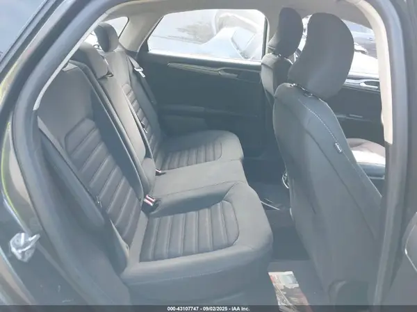 3FA6P0LU4HR386301 2017 FORD FUSION - Image 8