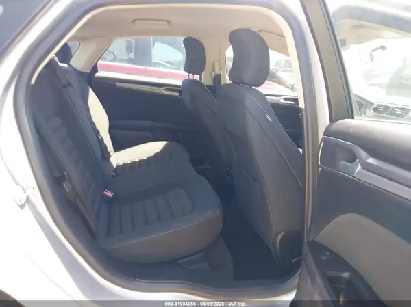3FA6P0LU4HR386895 2017 FORD FUSION - Image 8