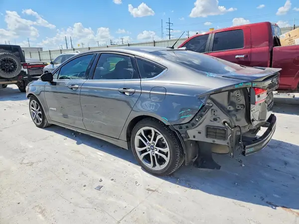 3FA6P0LU4HR397461 2017 FORD FUSION - Image 2