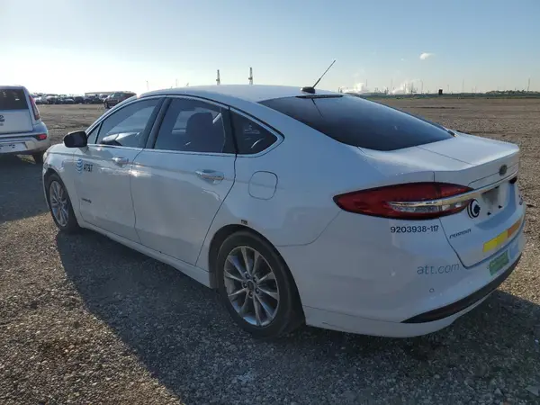 3FA6P0LU4HR409012 2017 FORD FUSION - Image 2