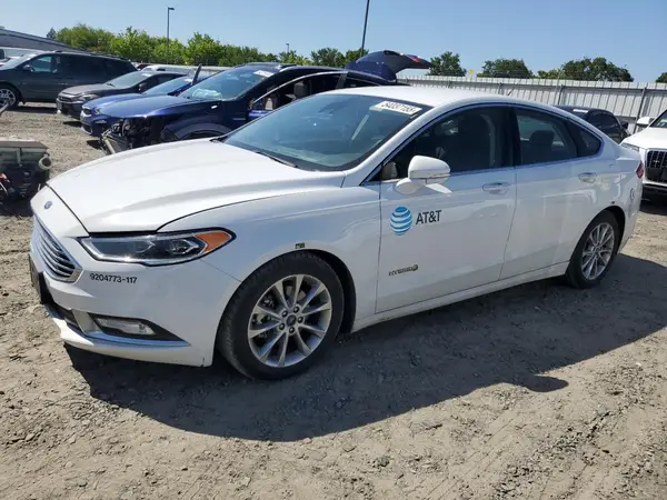 3FA6P0LU4HR409155 2017 FORD FUSION - Image 1