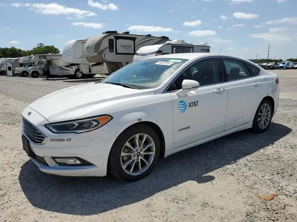 3FA6P0LU4HR409236 2017 FORD FUSION - Image 1