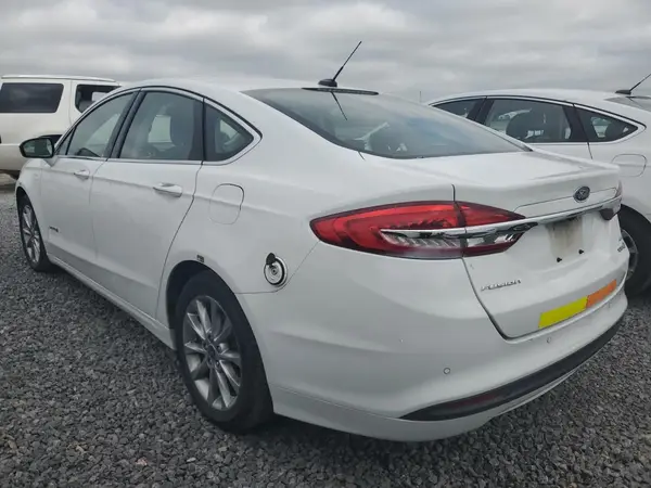 3FA6P0LU4HR409463 2017 FORD FUSION - Image 2