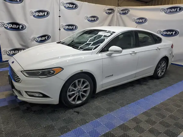 3FA6P0LU4HR409611 2017 FORD FUSION - Image 1