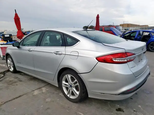 3FA6P0LU4JR101893 2018 FORD FUSION - Image 2