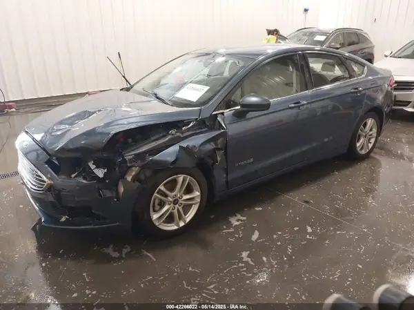 3FA6P0LU4JR110044 2018 FORD FUSION - Image 2