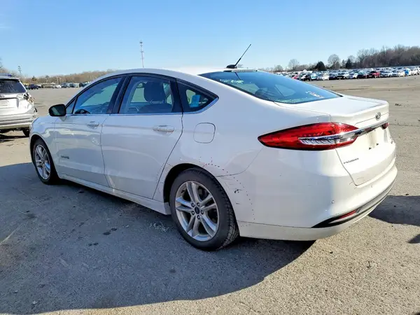 3FA6P0LU4JR117303 2018 FORD FUSION - Image 2