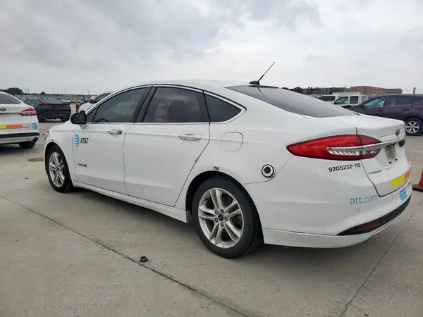 3FA6P0LU4JR118662 2018 FORD FUSION - Image 2