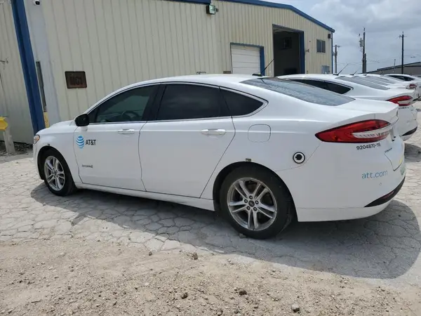 3FA6P0LU4JR118726 2018 FORD FUSION - Image 2