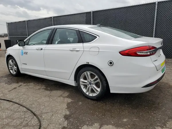 3FA6P0LU4JR118841 2018 FORD FUSION - Image 2