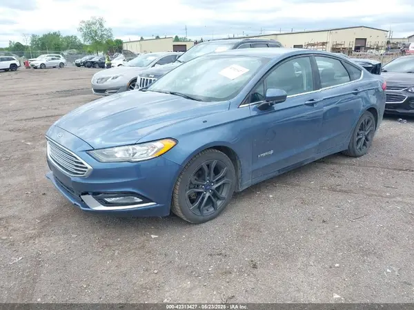 3FA6P0LU4JR120217 2018 FORD FUSION - Image 2