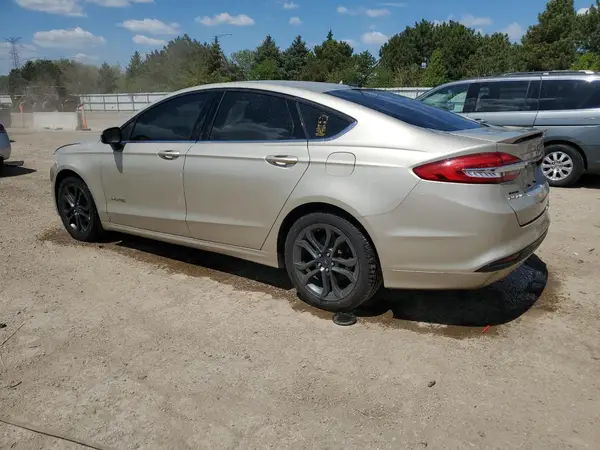3FA6P0LU4JR132805 2018 FORD FUSION - Image 2