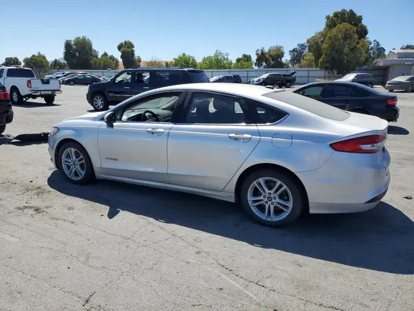 3FA6P0LU4JR138331 2018 FORD FUSION - Image 2
