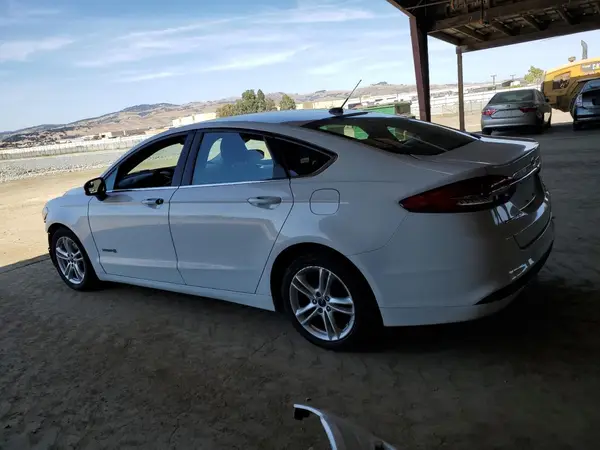 3FA6P0LU4JR139169 2018 FORD FUSION - Image 2