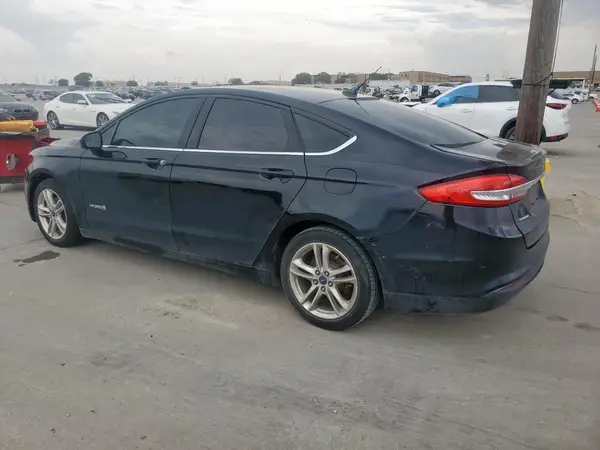 3FA6P0LU4JR140256 2018 FORD FUSION - Image 2