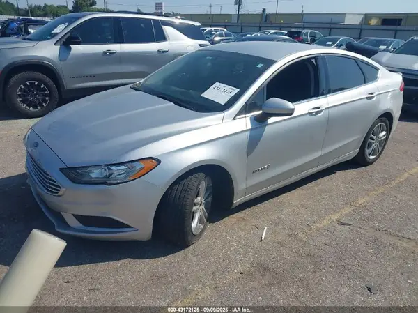 3FA6P0LU4JR162984 2018 FORD FUSION - Image 2