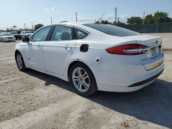 3FA6P0LU4JR163519 2018 FORD FUSION - Image 2