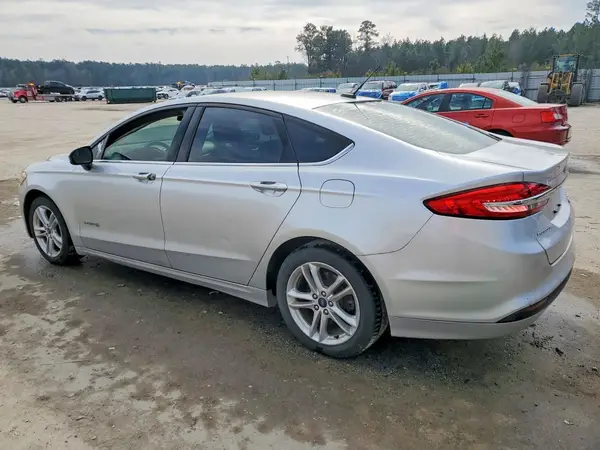3FA6P0LU4JR169899 2018 FORD FUSION - Image 2