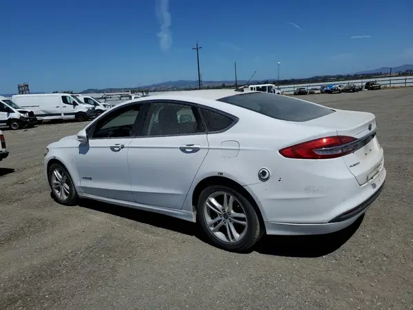 3FA6P0LU4JR171555 2018 FORD FUSION - Image 2