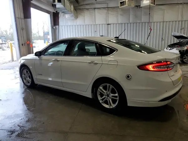 3FA6P0LU4JR171975 2018 FORD FUSION - Image 2