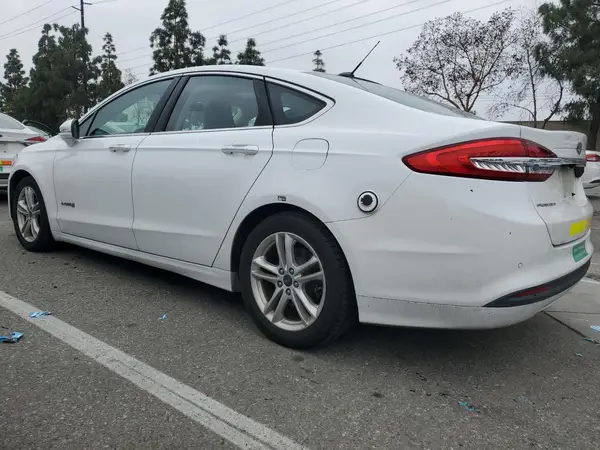 3FA6P0LU4JR172124 2018 FORD FUSION - Image 2