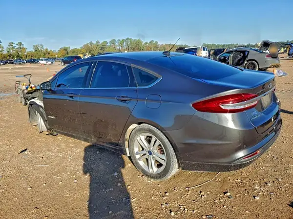 3FA6P0LU4JR191305 2018 FORD FUSION - Image 2