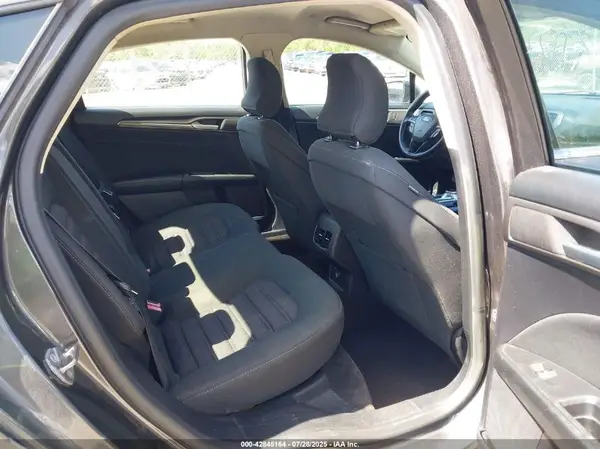 3FA6P0LU4JR208717 2018 FORD FUSION - Image 8